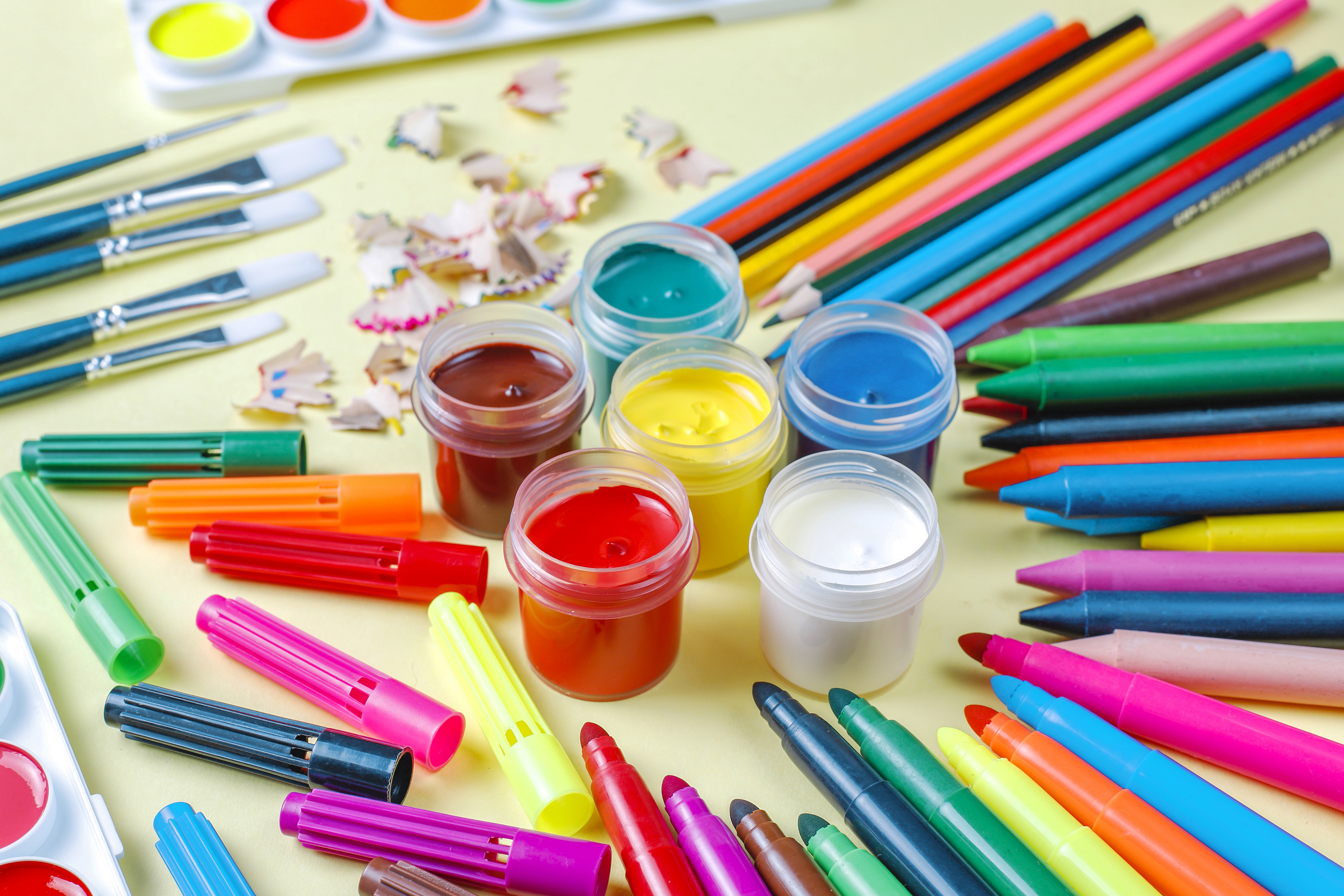 disegno, pittura e lavoretti  per bambini scuola elementare